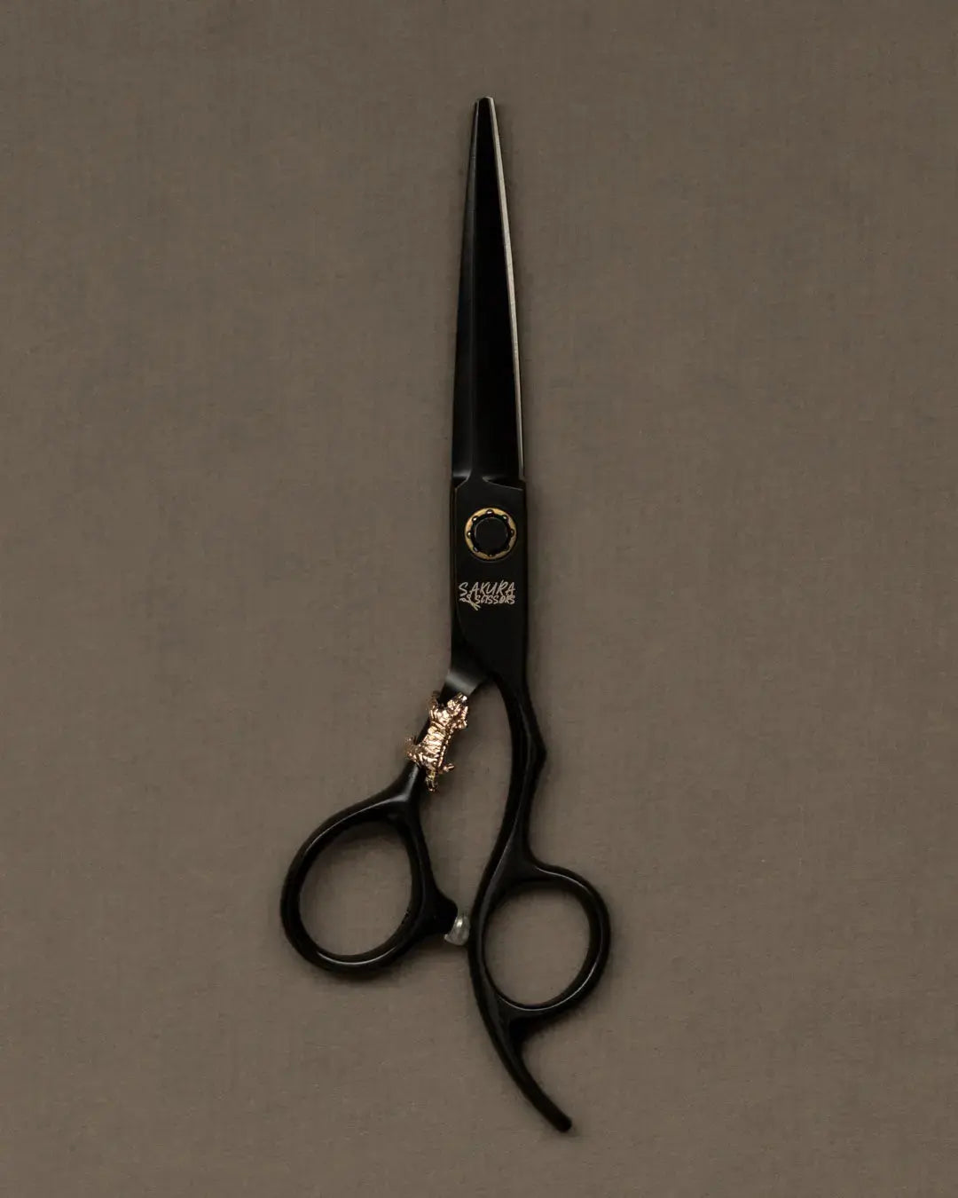 Kuroku Noir Series 6" Japanese Steel Hairdressing Scissors Sakura Scissors Hairdressing scissors, barber scissors Sakura Scissors